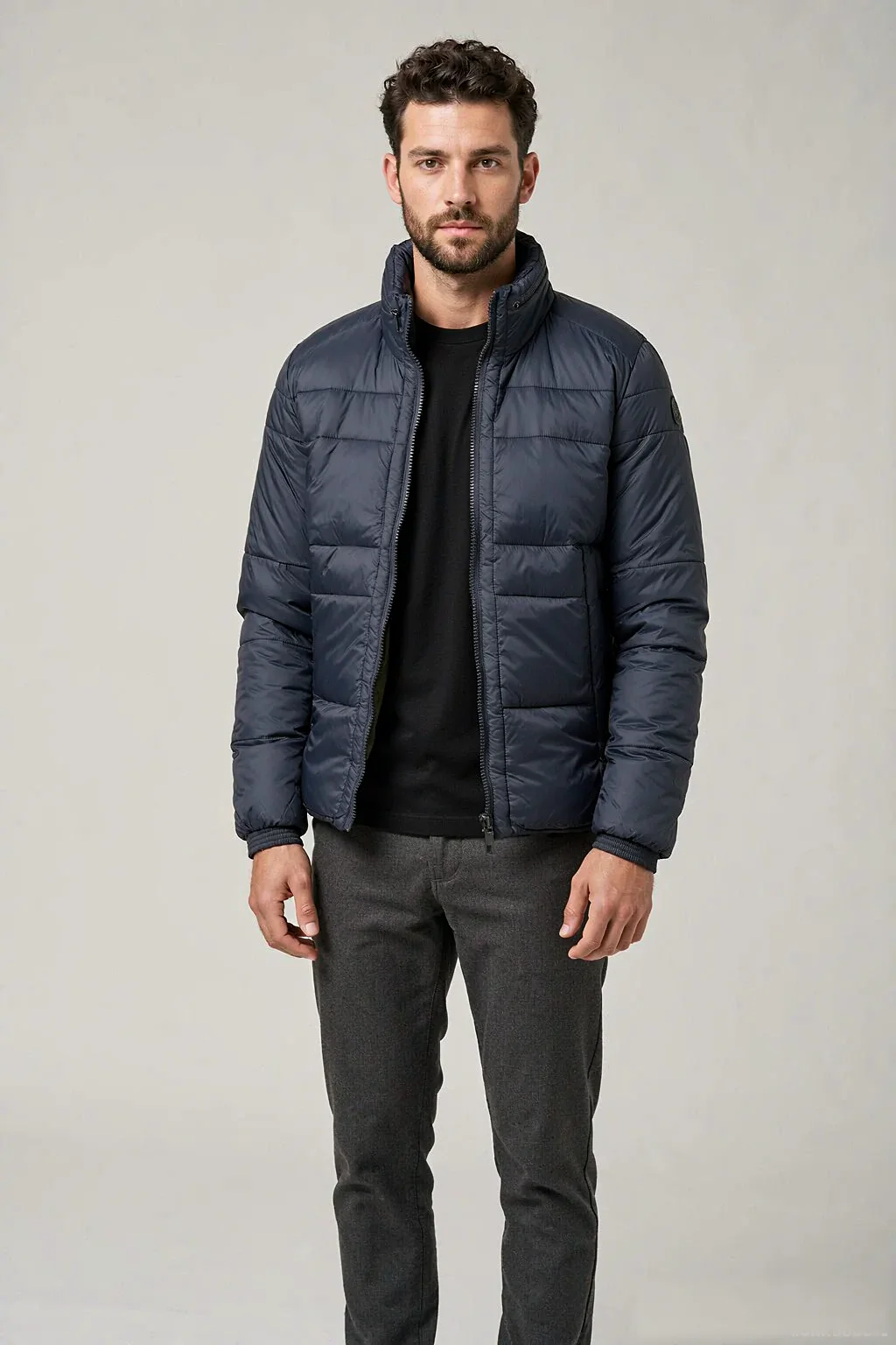 0460 jacket on model